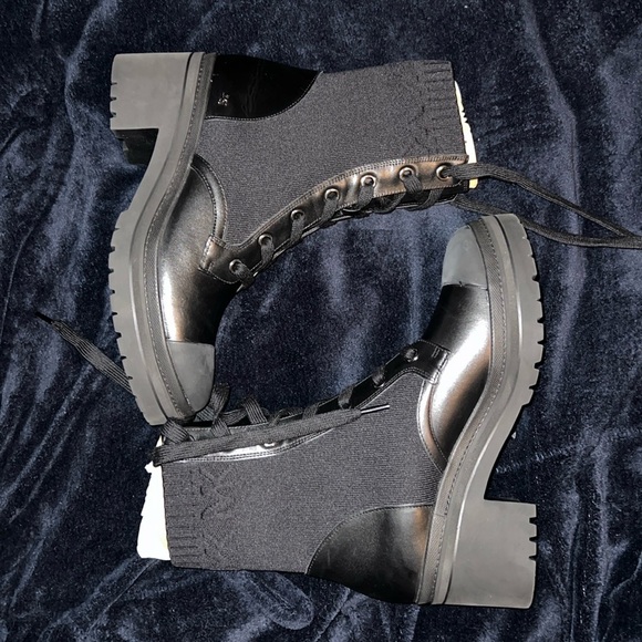 Michael Michael Kors Brea Bootie - Picture 1 of 4